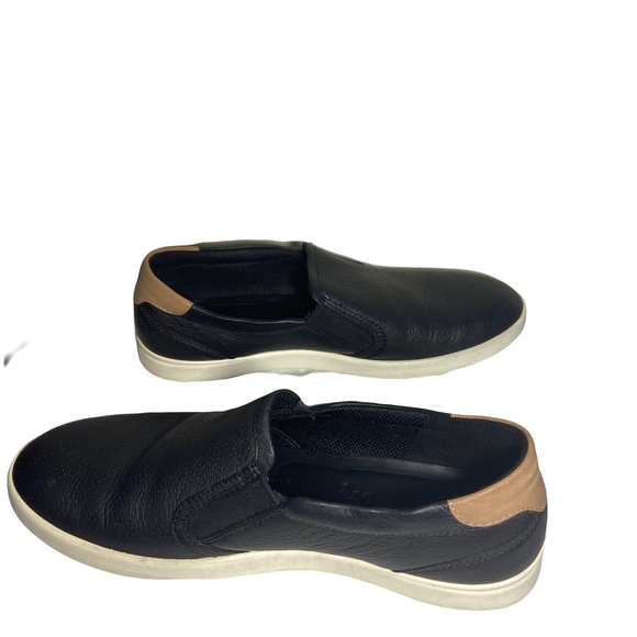 Ecco Leather Flats - Picture 3 of 4